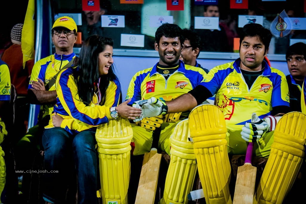 CCL4 Bhojpuri Dabanggs Vs Chennai Rhinos Match Photos - 95 / 168 photos