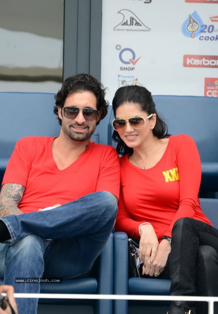 CCL4 Mumbai Heroes Vs Telugu Warriors Match Photos - 96 / 178 photos