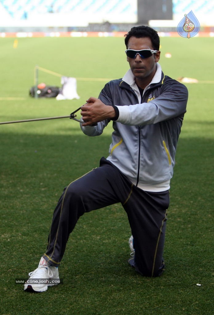 CCL4 Mumbai Heroes Vs Telugu Warriors Match Photos - 102 / 178 photos