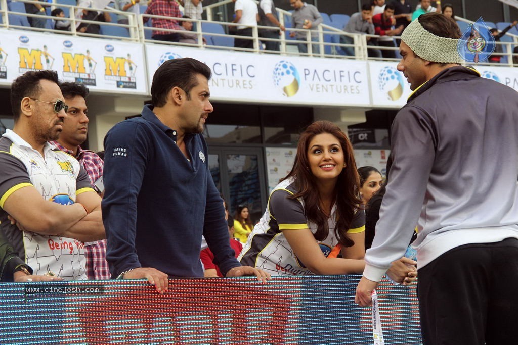 CCL4 Mumbai Heroes Vs Telugu Warriors Match Photos - 125 / 178 photos