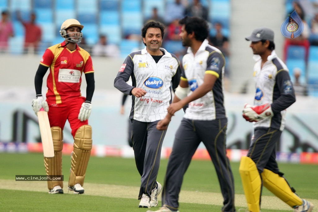CCL4 Mumbai Heroes Vs Telugu Warriors Match Photos - 137 / 178 photos