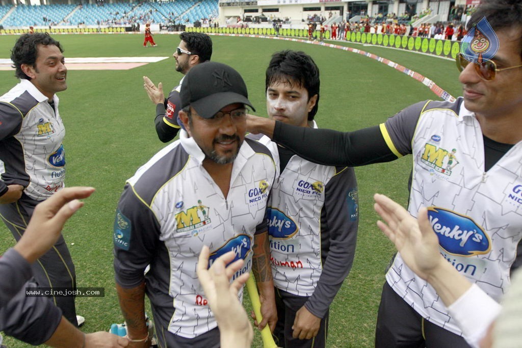 CCL4 Mumbai Heroes Vs Telugu Warriors Match Photos - 140 / 178 photos