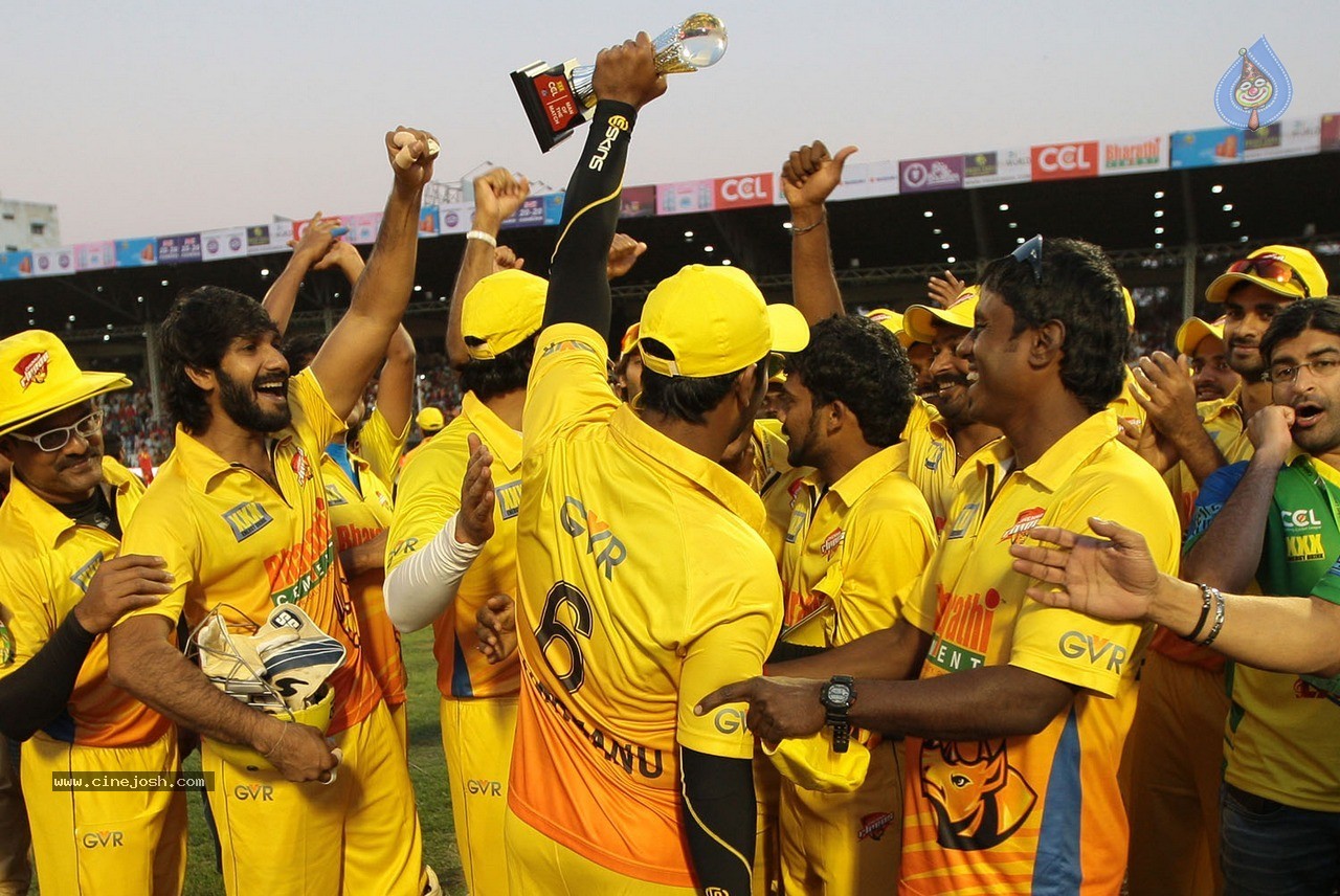 CCL5 Chennai Rhinos Vs Kerala Strikers Match Photos - 39 / 90 photos