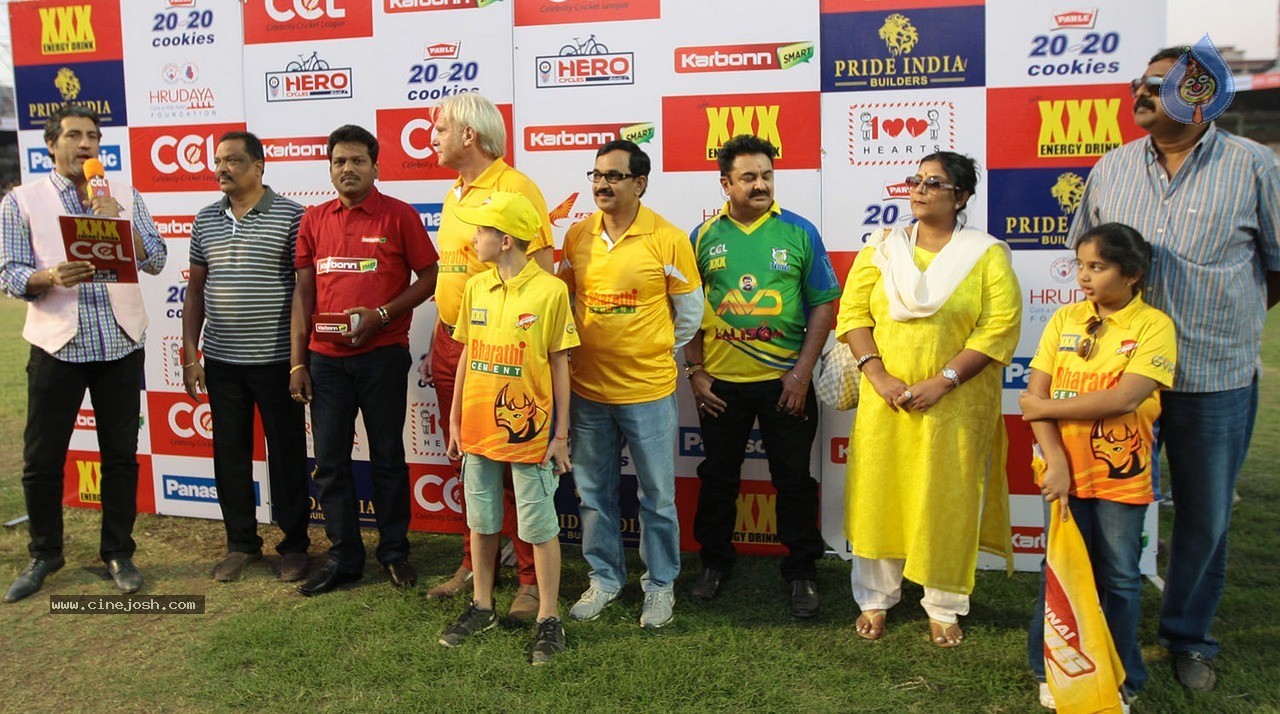 CCL5 Chennai Rhinos Vs Kerala Strikers Match Photos - 48 / 90 photos