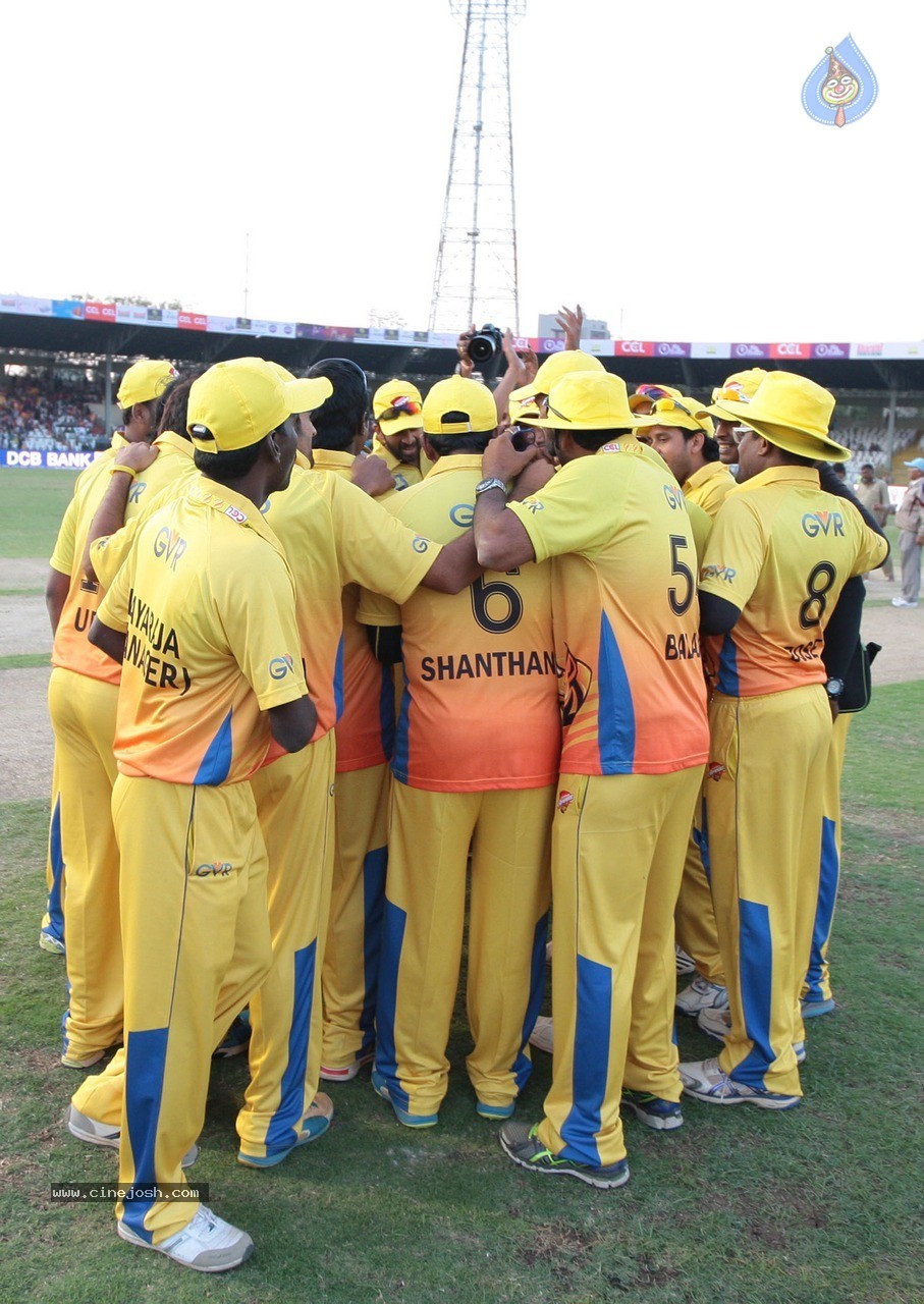 CCL5 Chennai Rhinos Vs Kerala Strikers Match Photos - 56 / 90 photos