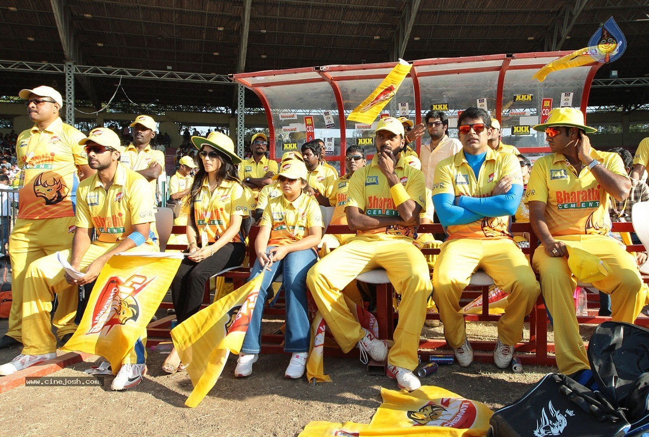 CCL5 Chennai Rhinos Vs Kerala Strikers Match Photos - 57 / 90 photos