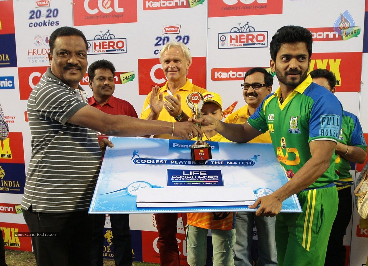 CCL5 Chennai Rhinos Vs Kerala Strikers Match Photos - 59 / 90 photos