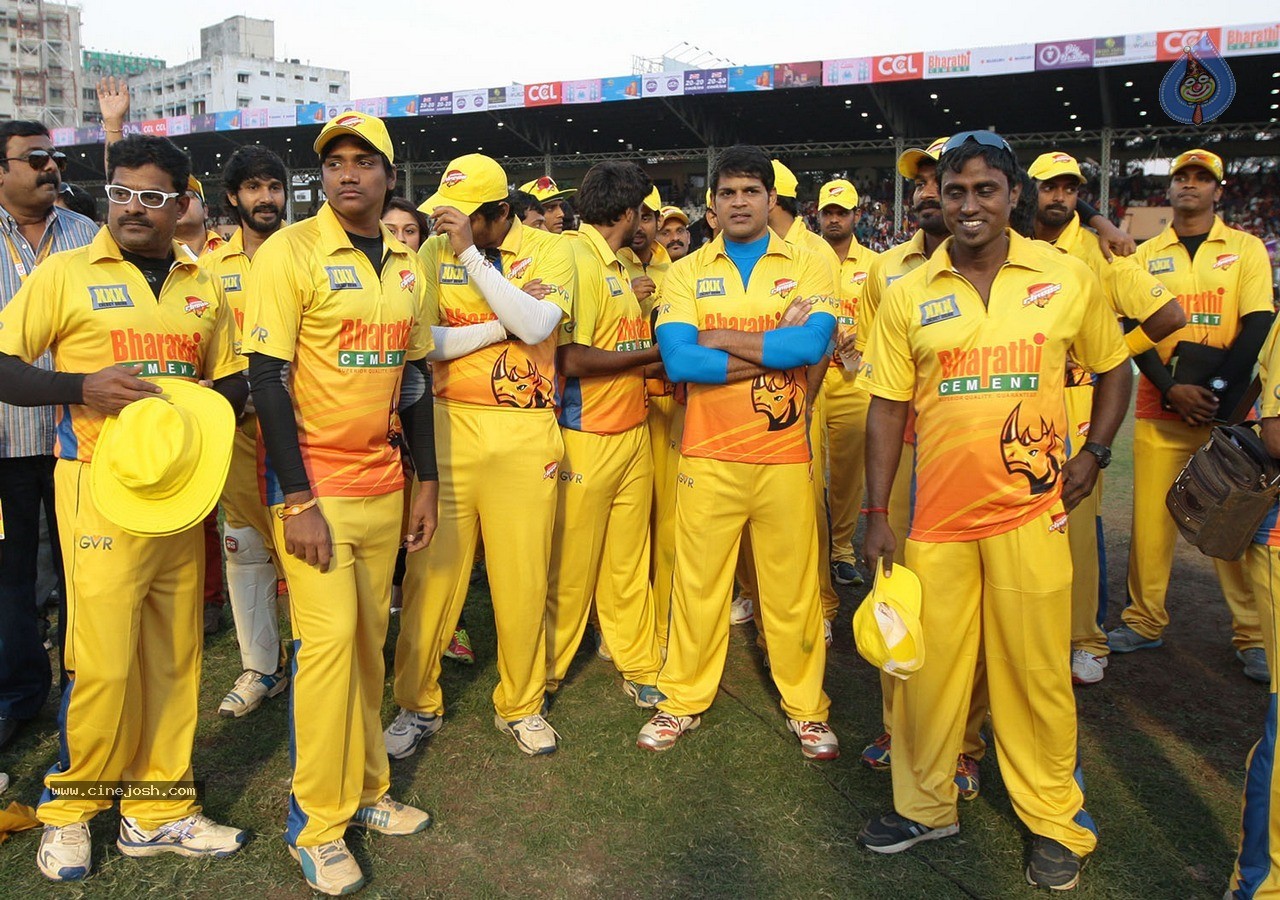CCL5 Chennai Rhinos Vs Kerala Strikers Match Photos - 82 / 90 photos