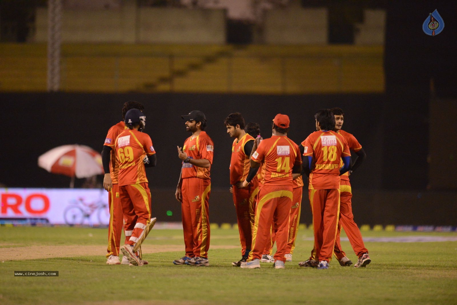 CCL5 Telugu warriors vs Bengal Tigers 01 - 49 / 214 photos