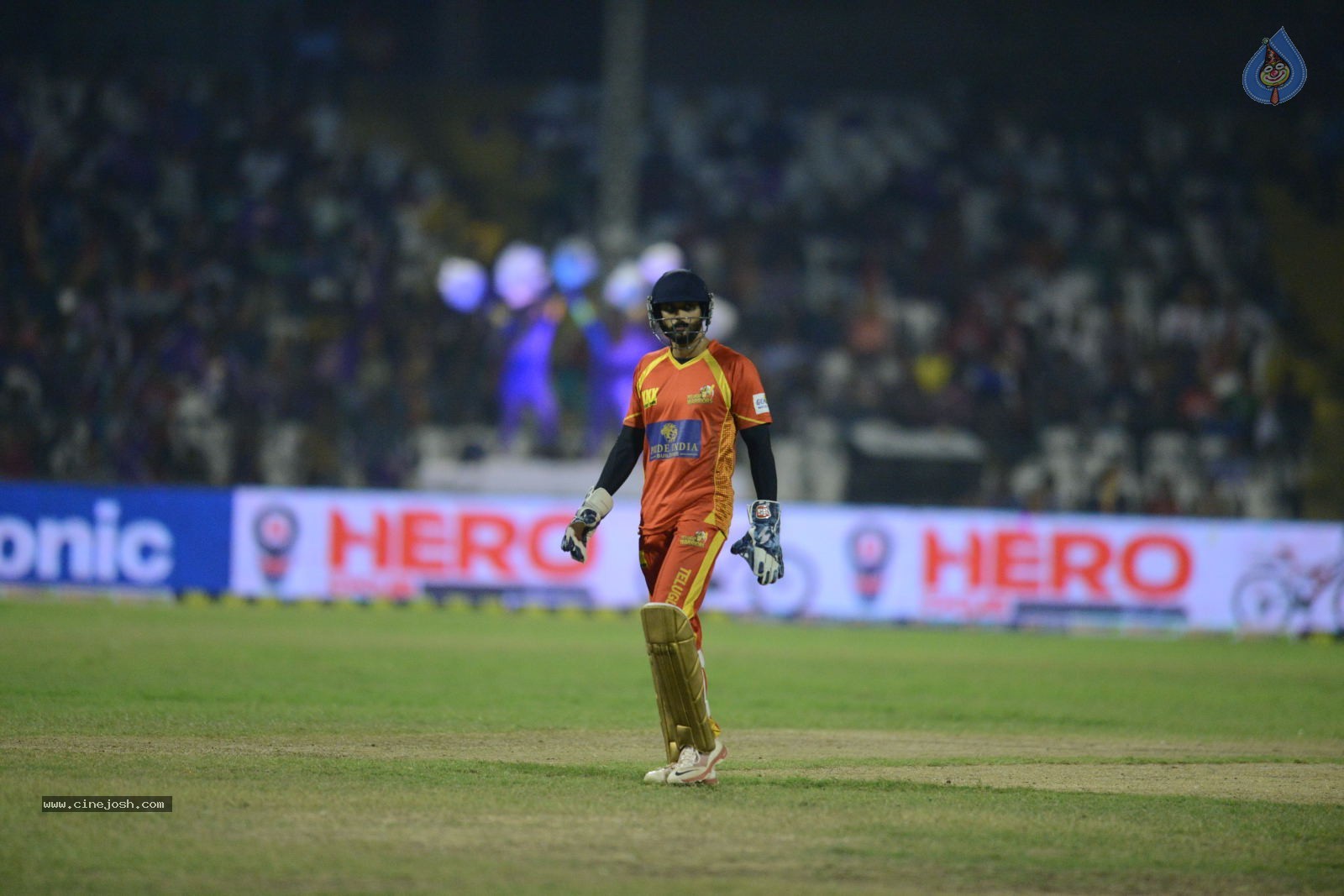CCL5 Telugu warriors vs Bengal Tigers 01 - 53 / 214 photos
