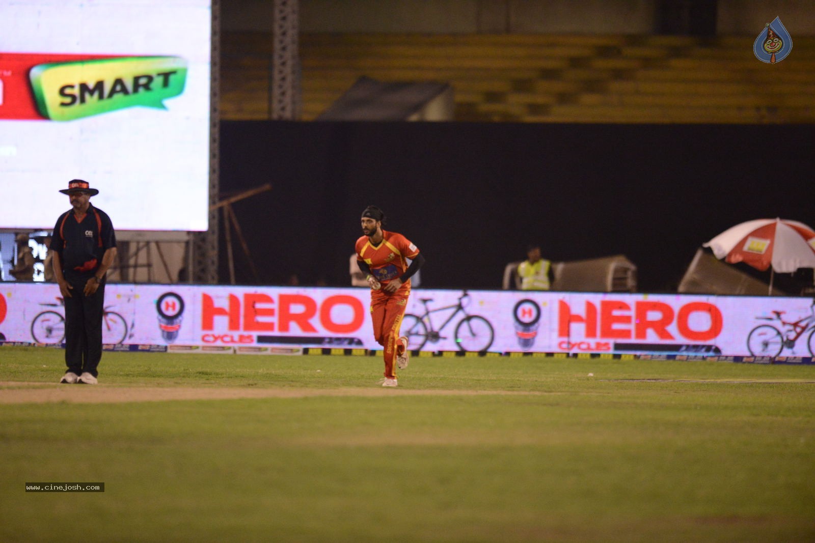 CCL5 Telugu warriors vs Bengal Tigers 01 - 92 / 214 photos