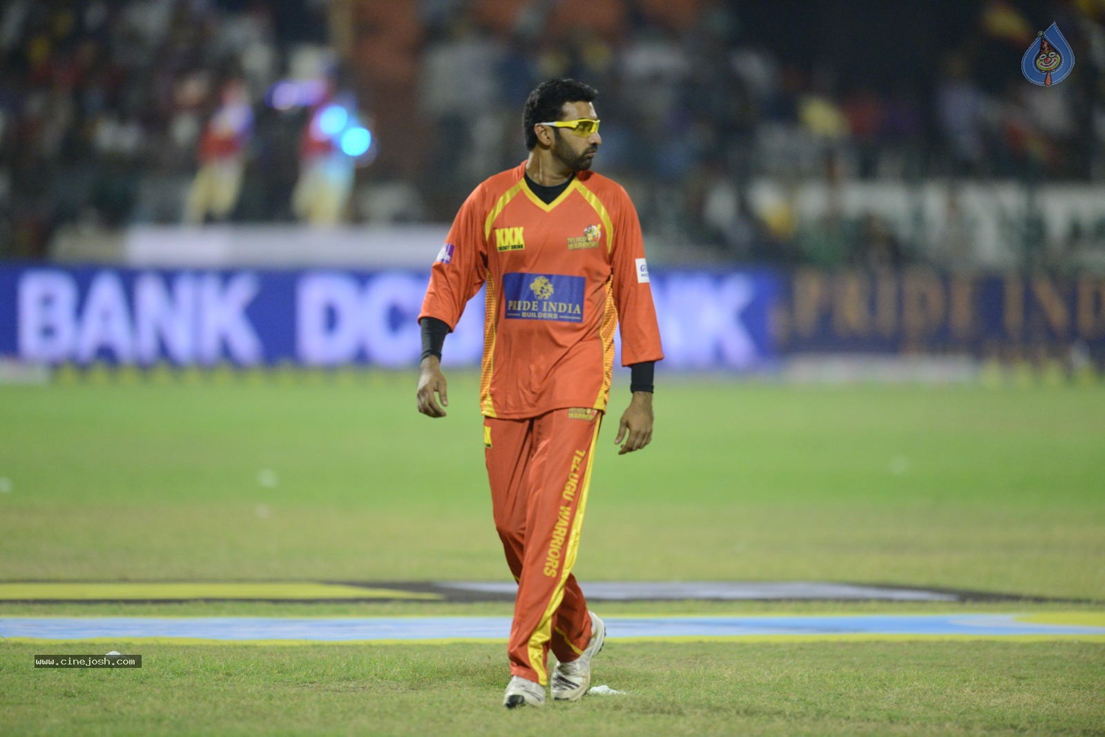 CCL5 Telugu warriors vs Bengal Tigers 01 - 96 / 214 photos