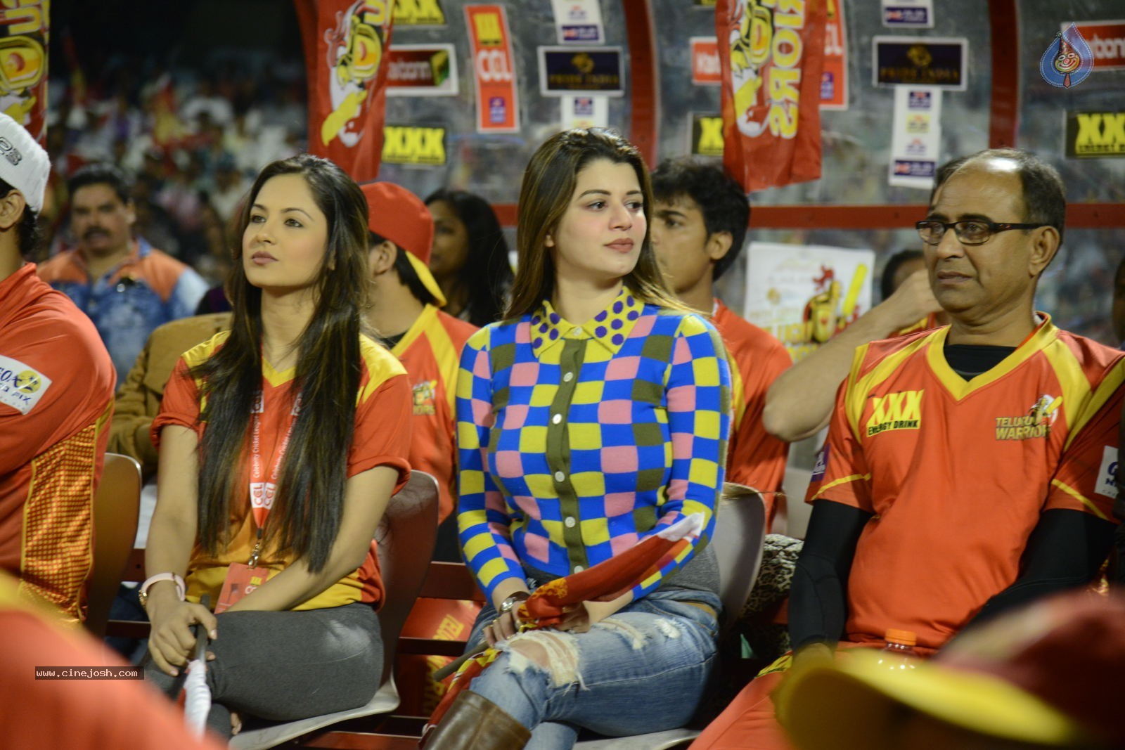 CCL5 Telugu warriors vs Bengal Tigers 01 - 102 / 214 photos