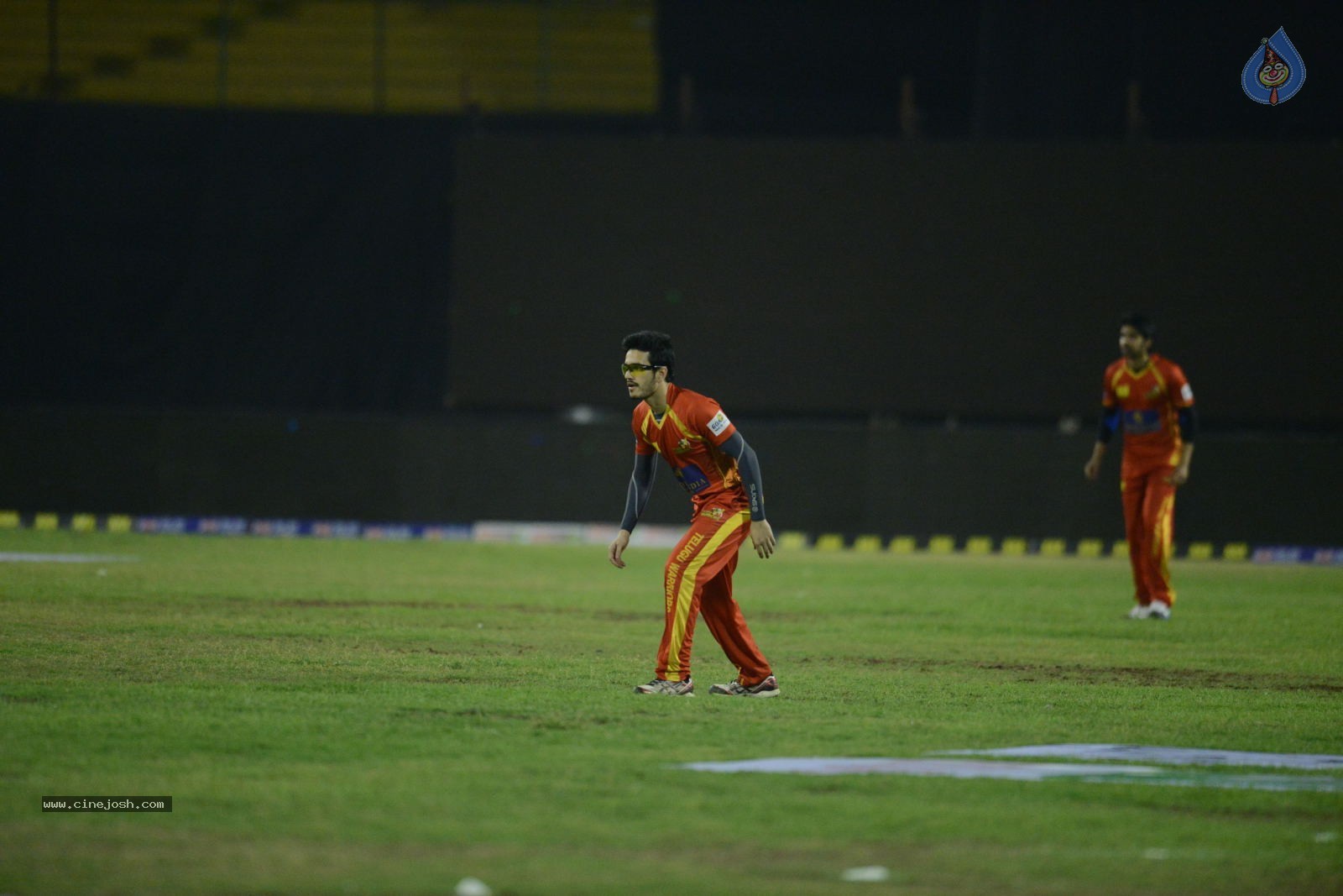 CCL5 Telugu warriors vs Bengal Tigers 01 - 129 / 214 photos