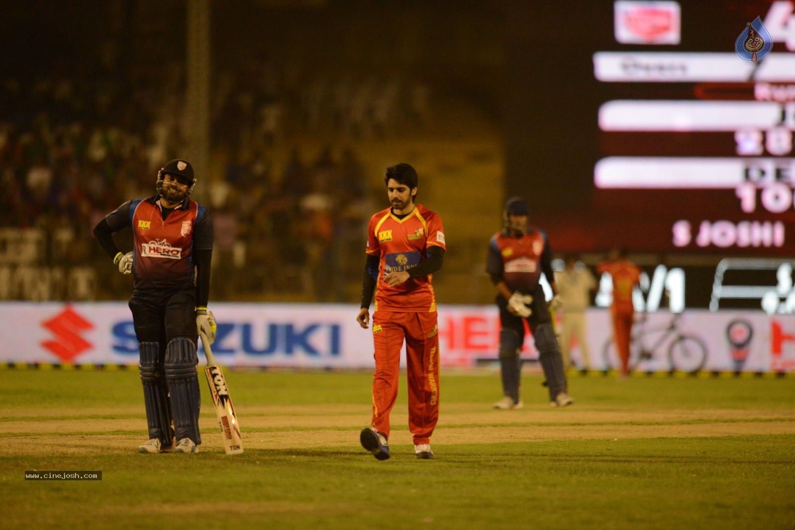 CCL5 Telugu warriors vs Bengal Tigers 01 - 139 / 214 photos