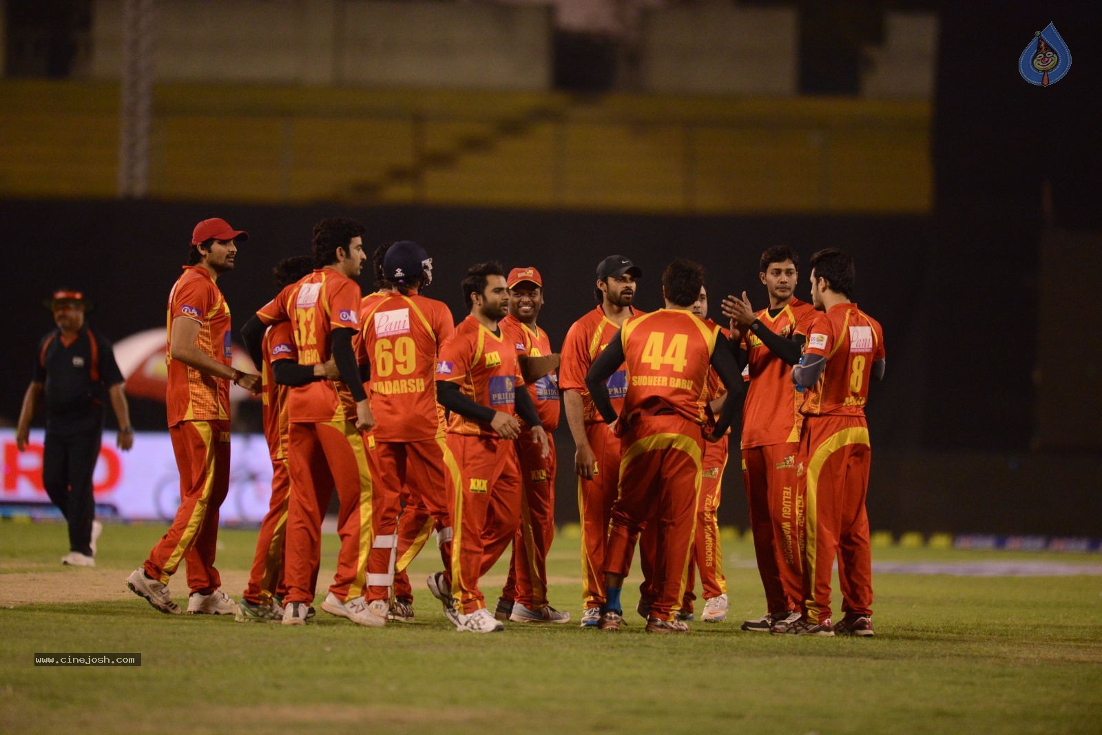 CCL5 Telugu warriors vs Bengal Tigers 01 - 190 / 214 photos