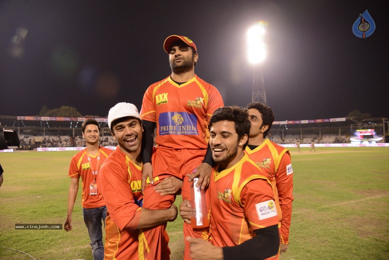 CCL5 Telugu warriors vs Bengal Tigers 02 - 5 / 62 photos