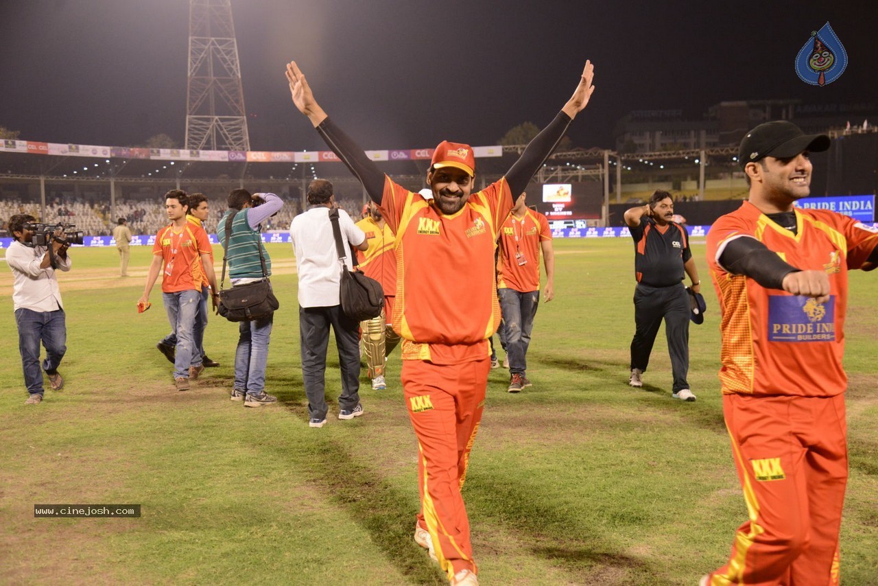 CCL5 Telugu warriors vs Bengal Tigers 02 - 43 / 62 photos