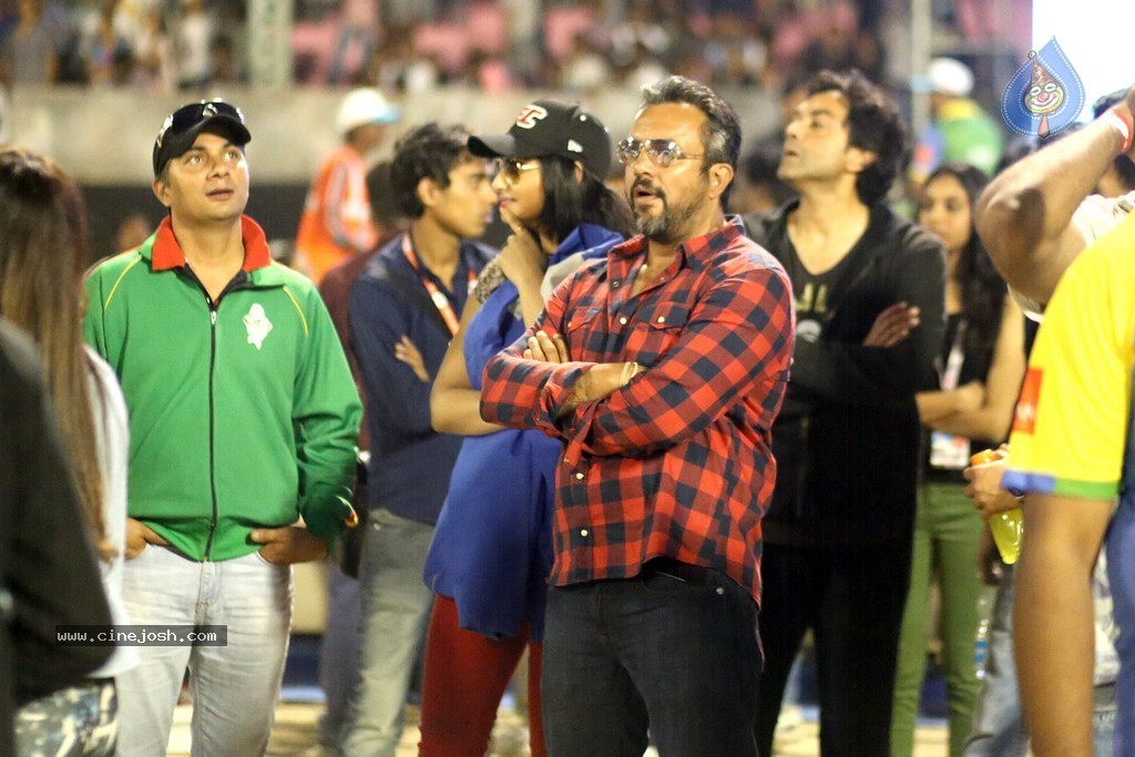 CCL 4 Final Karnataka Bulldozers Vs Kerala Strikers Match  - 101 / 132 photos