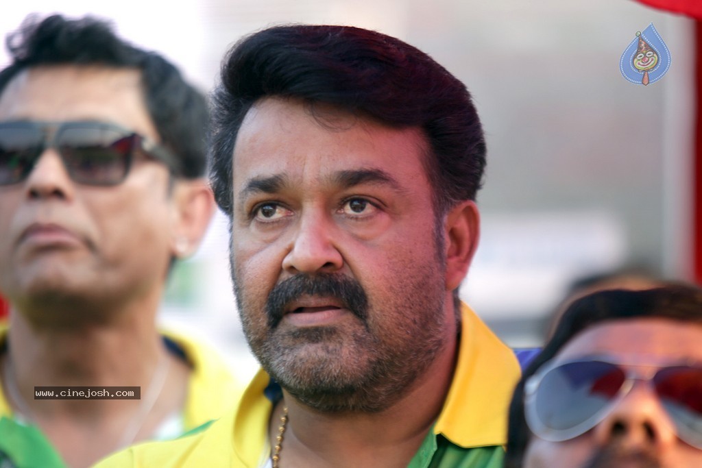 CCL 4 Final Karnataka Bulldozers Vs Kerala Strikers Match  - 112 / 132 photos