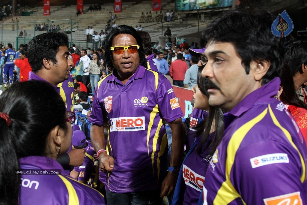 CCL 4 Karnataka Bulldozers Vs Bengal Tigers Match  - 4 / 151 photos