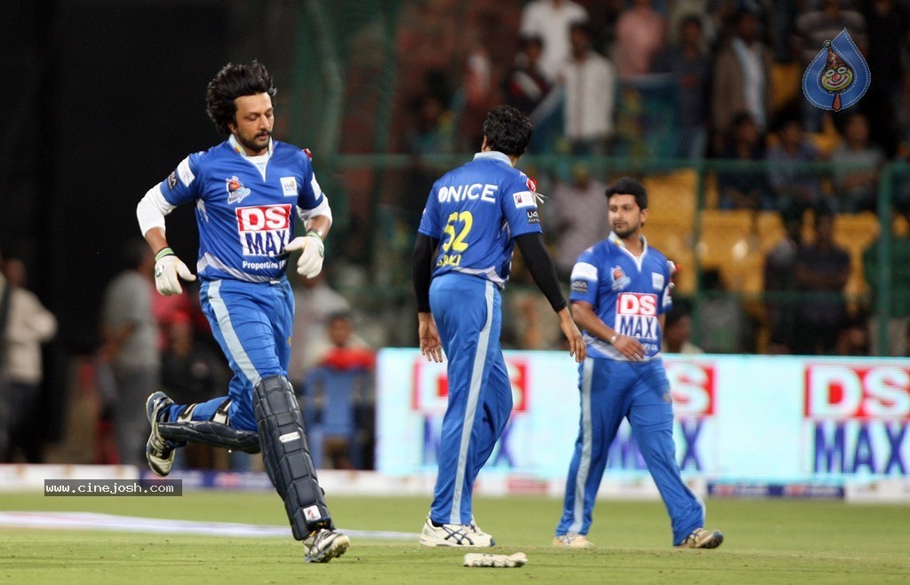 CCL 4 Karnataka Bulldozers Vs Bengal Tigers Match  - 12 / 151 photos