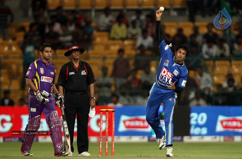 CCL 4 Karnataka Bulldozers Vs Bengal Tigers Match  - 25 / 151 photos