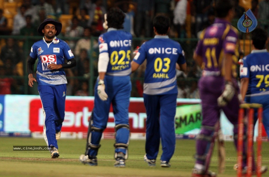 CCL 4 Karnataka Bulldozers Vs Bengal Tigers Match  - 28 / 151 photos