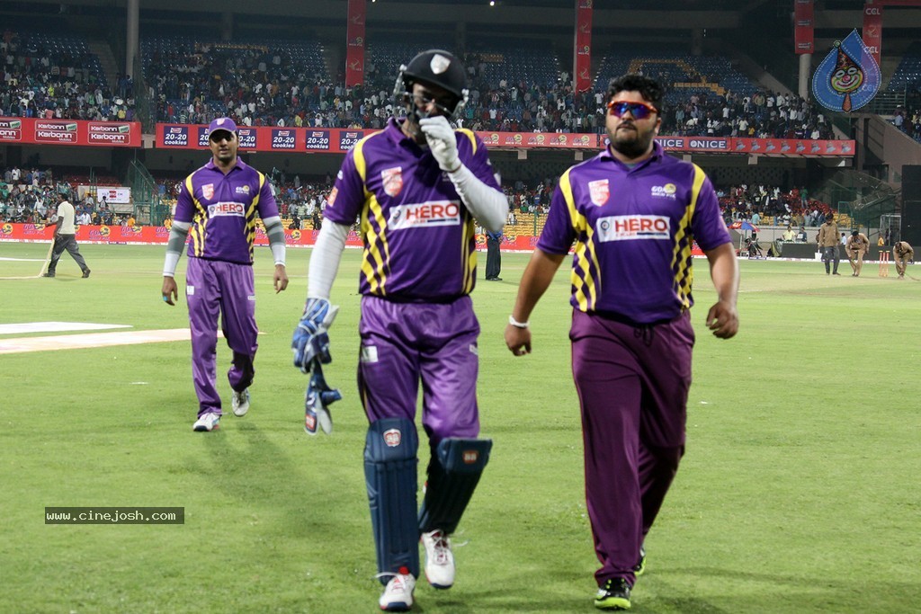 CCL 4 Karnataka Bulldozers Vs Bengal Tigers Match  - 30 / 151 photos