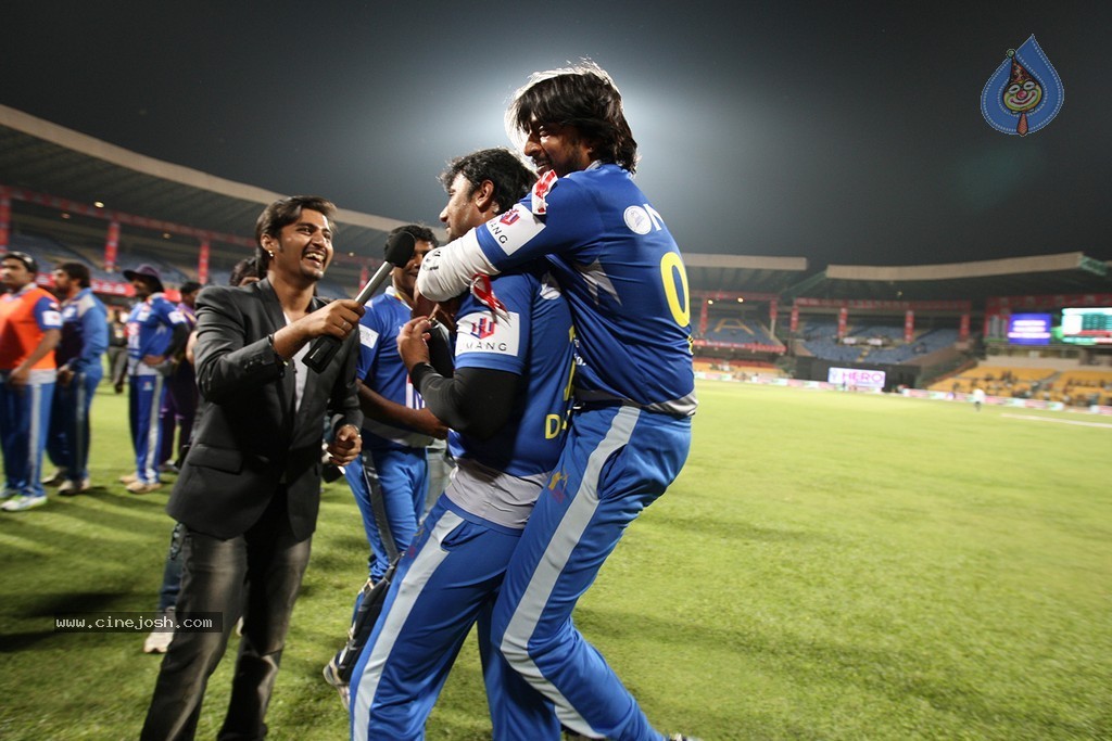 CCL 4 Karnataka Bulldozers Vs Bengal Tigers Match  - 43 / 151 photos