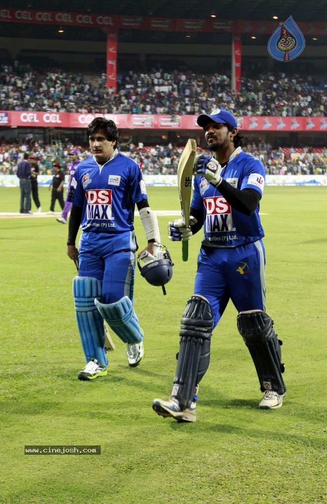 CCL 4 Karnataka Bulldozers Vs Bengal Tigers Match  - 47 / 151 photos