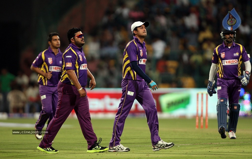 CCL 4 Karnataka Bulldozers Vs Bengal Tigers Match  - 93 / 151 photos