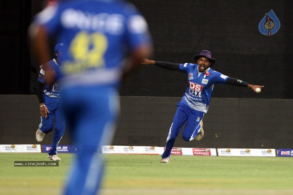 CCL 4 Karnataka Bulldozers Vs Bengal Tigers Match  - 138 / 151 photos