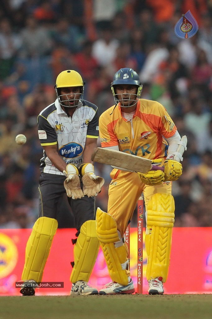 CCL 4 Mumbai Heroes Vs Chennai Rhinos Match - 79 / 97 photos