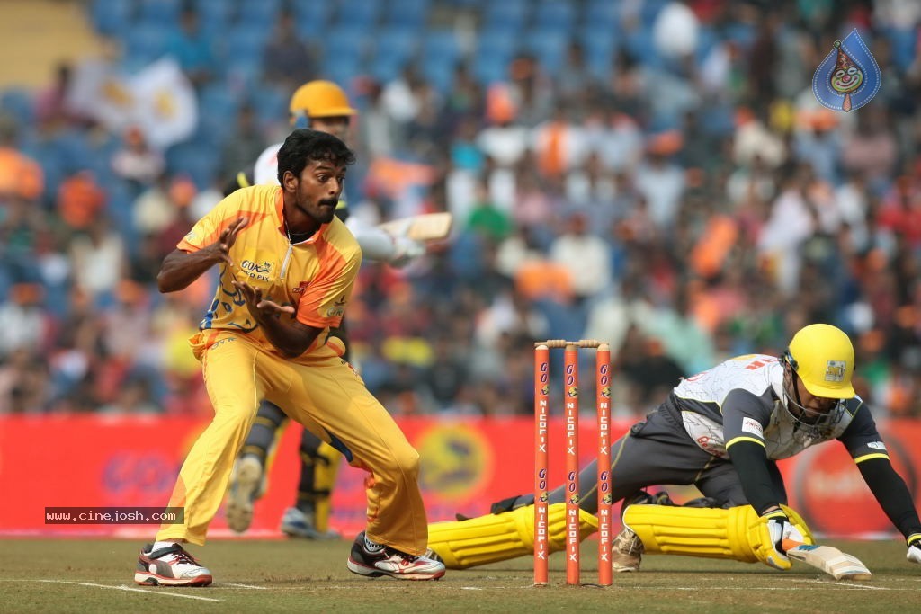 CCL 4 Mumbai Heroes Vs Chennai Rhinos Match - 91 / 97 photos