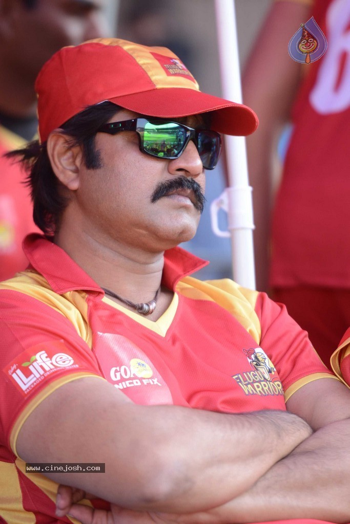 CCL 4 Telugu Warriors vs Kerala Strikers Match 01 - 11 / 40 photos