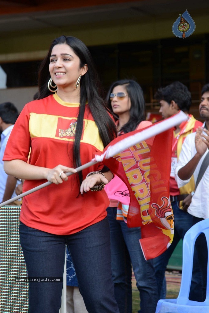 CCL 4 Telugu Warriors vs Kerala Strikers Match 01 - 13 / 40 photos