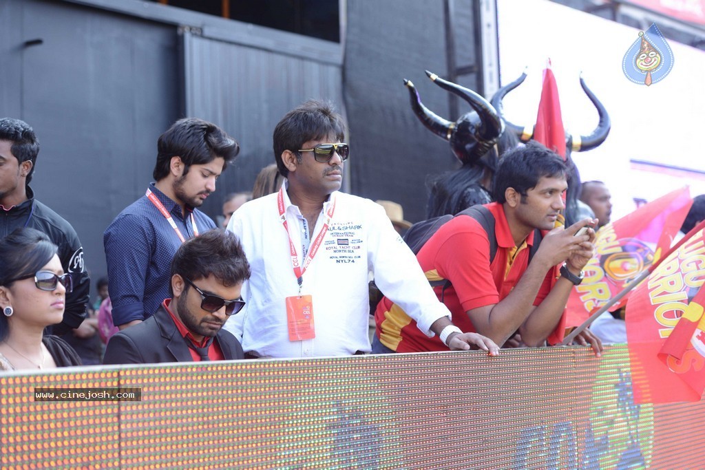 CCL 4 Telugu Warriors vs Kerala Strikers Match 01 - 21 / 40 photos