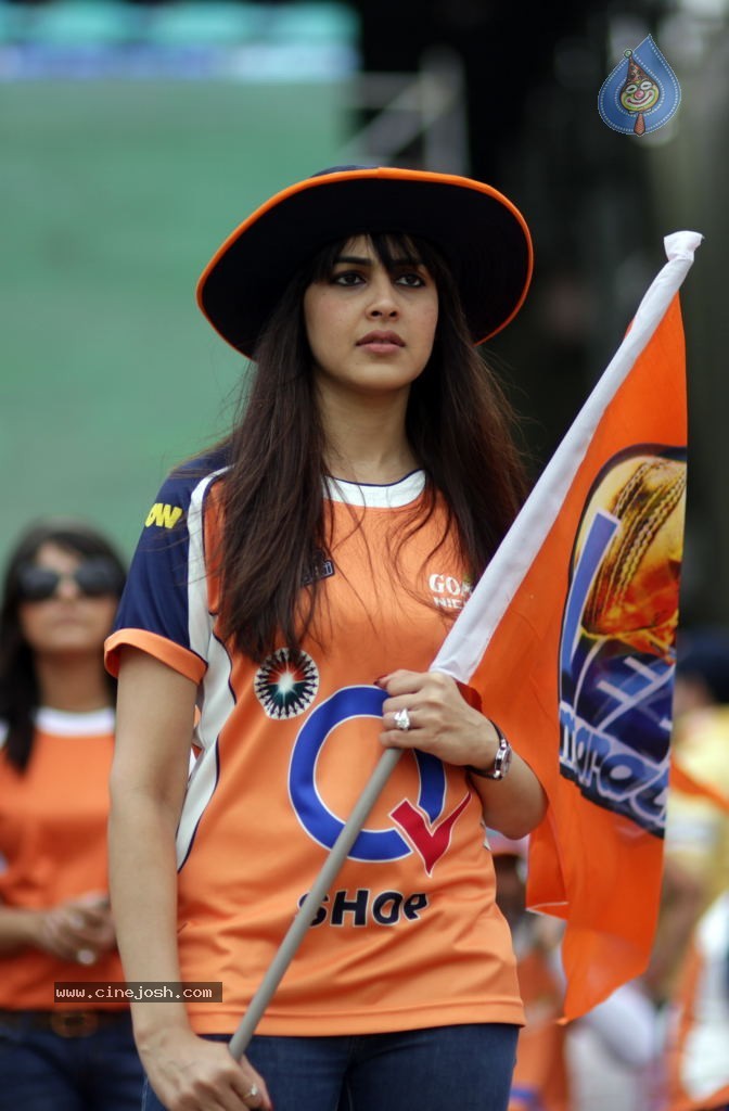 CCL 4 Veer Marathi Vs Mumbai Heroes Match - 39 / 190 photos