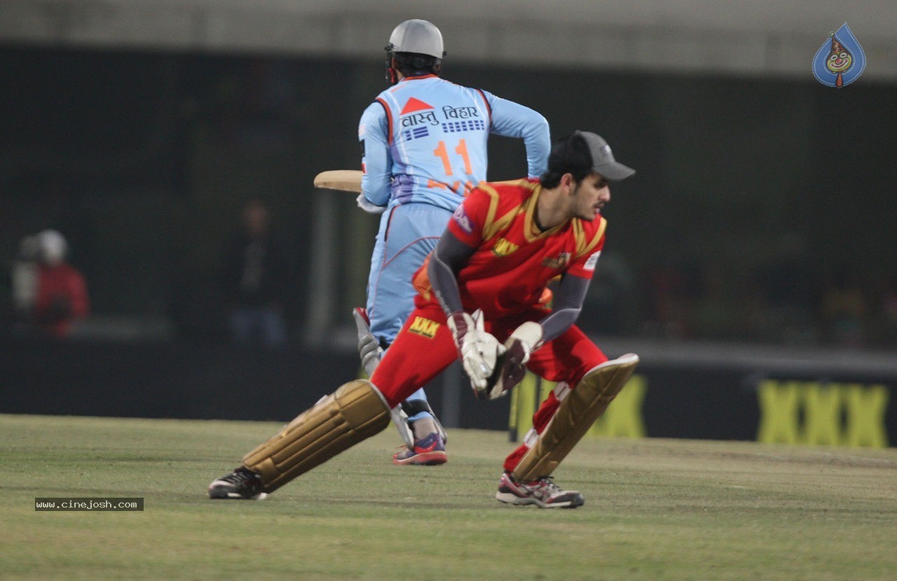 CCL 5 Bhojpuri Dabanggs vs Telugu Warriors Match Photos - 1 / 120 photos