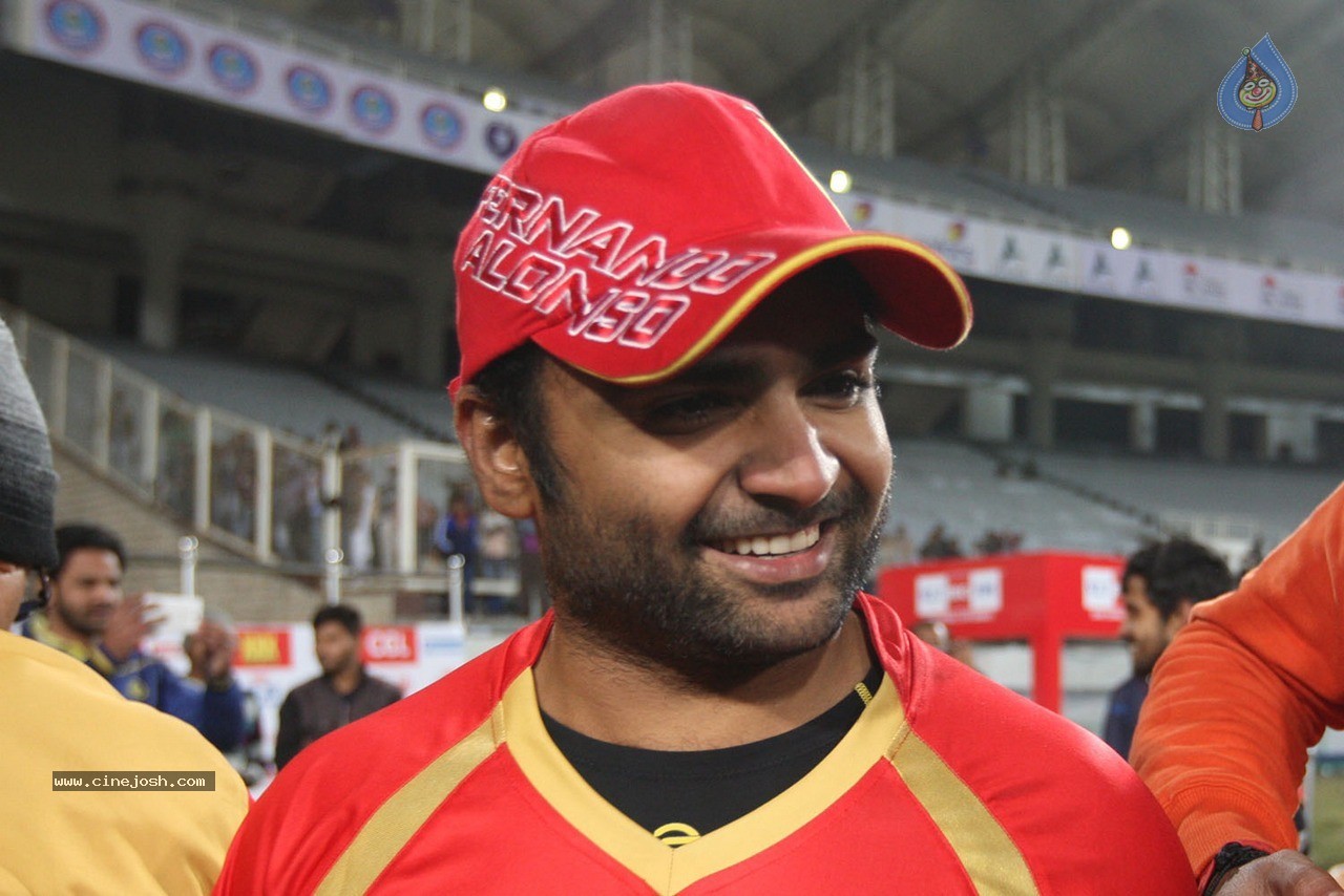 CCL 5 Bhojpuri Dabanggs vs Telugu Warriors Match Photos - 4 / 120 photos