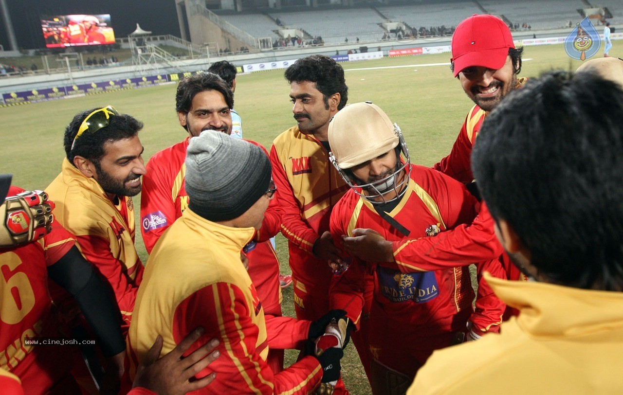 CCL 5 Bhojpuri Dabanggs vs Telugu Warriors Match Photos - 5 / 120 photos