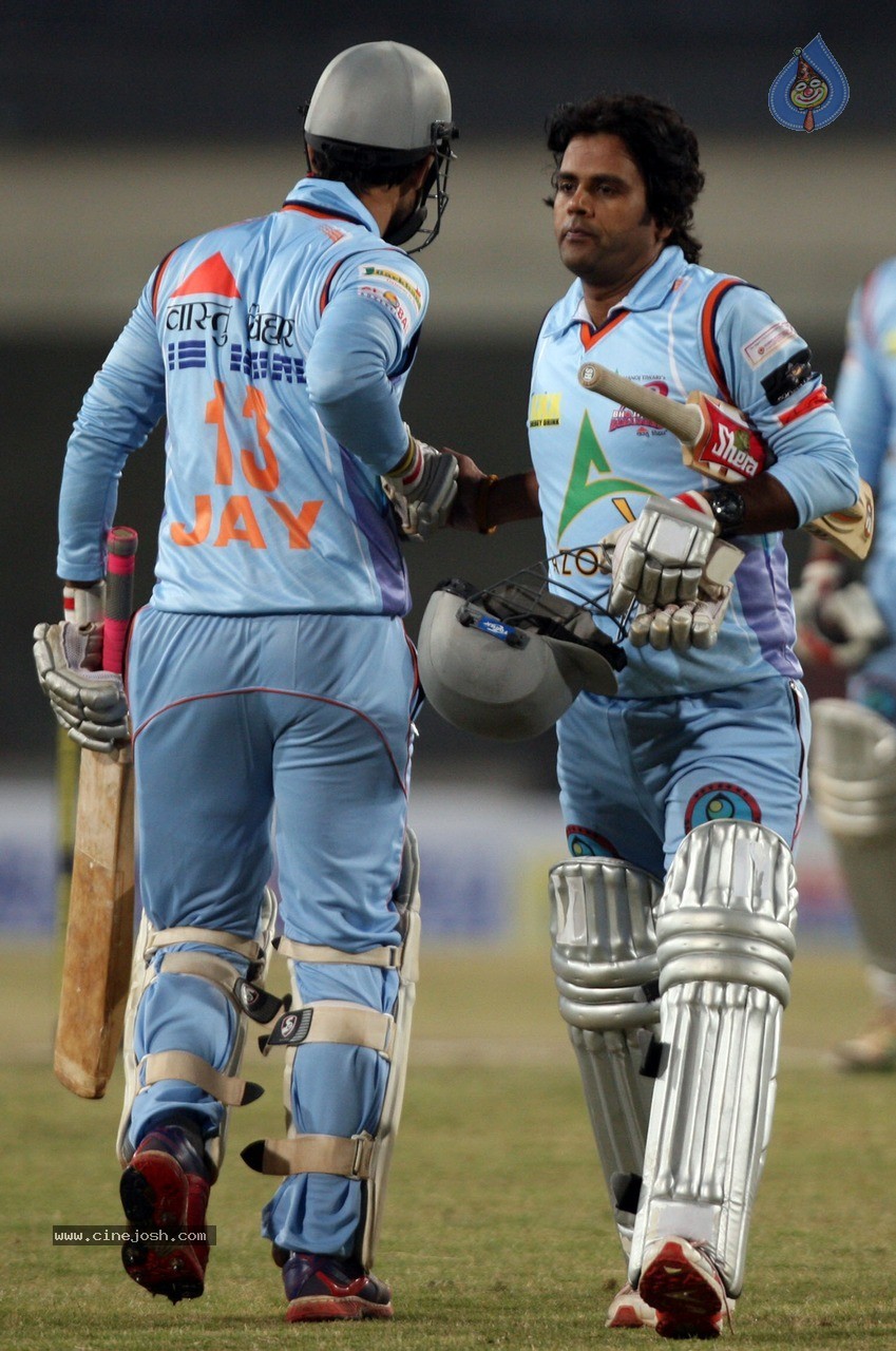 CCL 5 Bhojpuri Dabanggs vs Telugu Warriors Match Photos - 16 / 120 photos