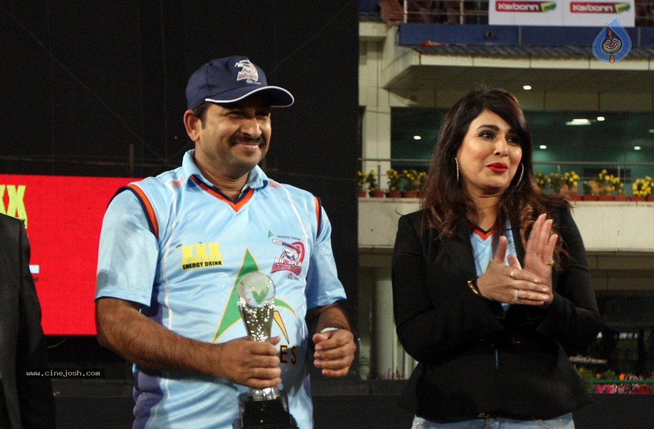 CCL 5 Bhojpuri Dabanggs vs Telugu Warriors Match Photos - 29 / 120 photos