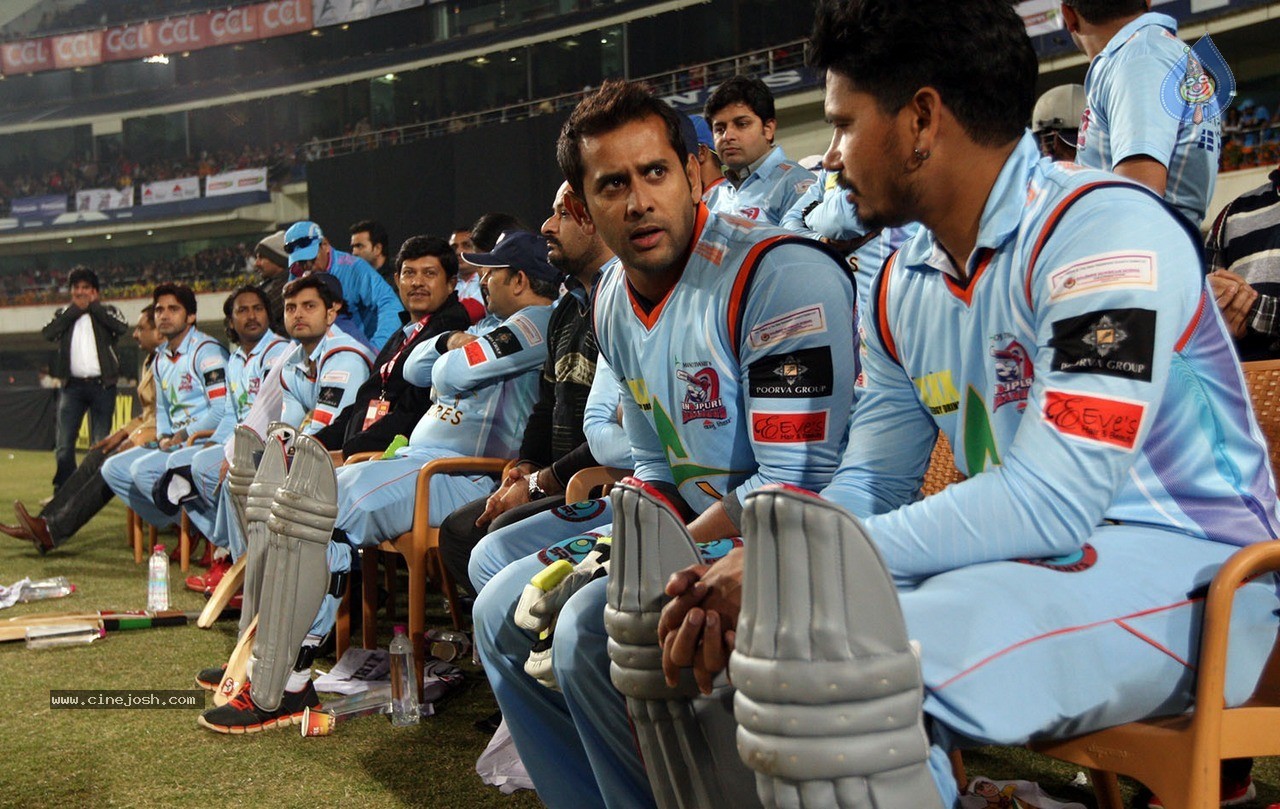 CCL 5 Bhojpuri Dabanggs vs Telugu Warriors Match Photos - 52 / 120 photos