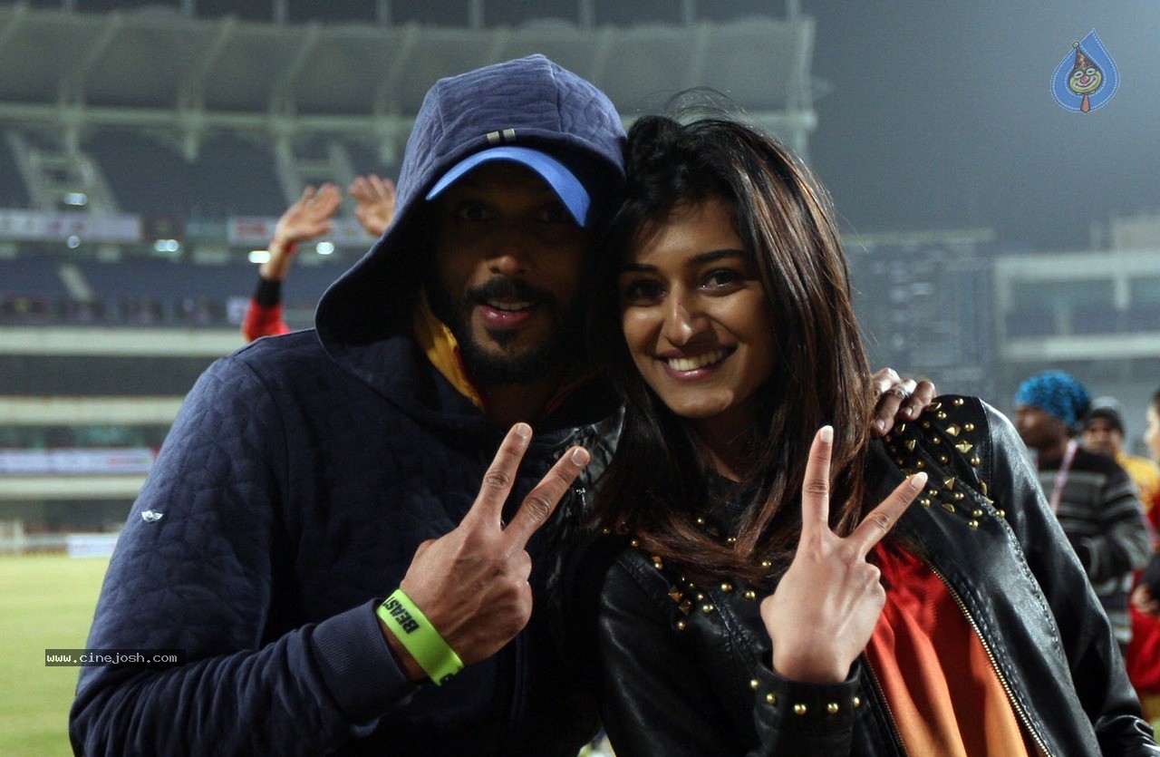 CCL 5 Bhojpuri Dabanggs vs Telugu Warriors Match Photos - 69 / 120 photos