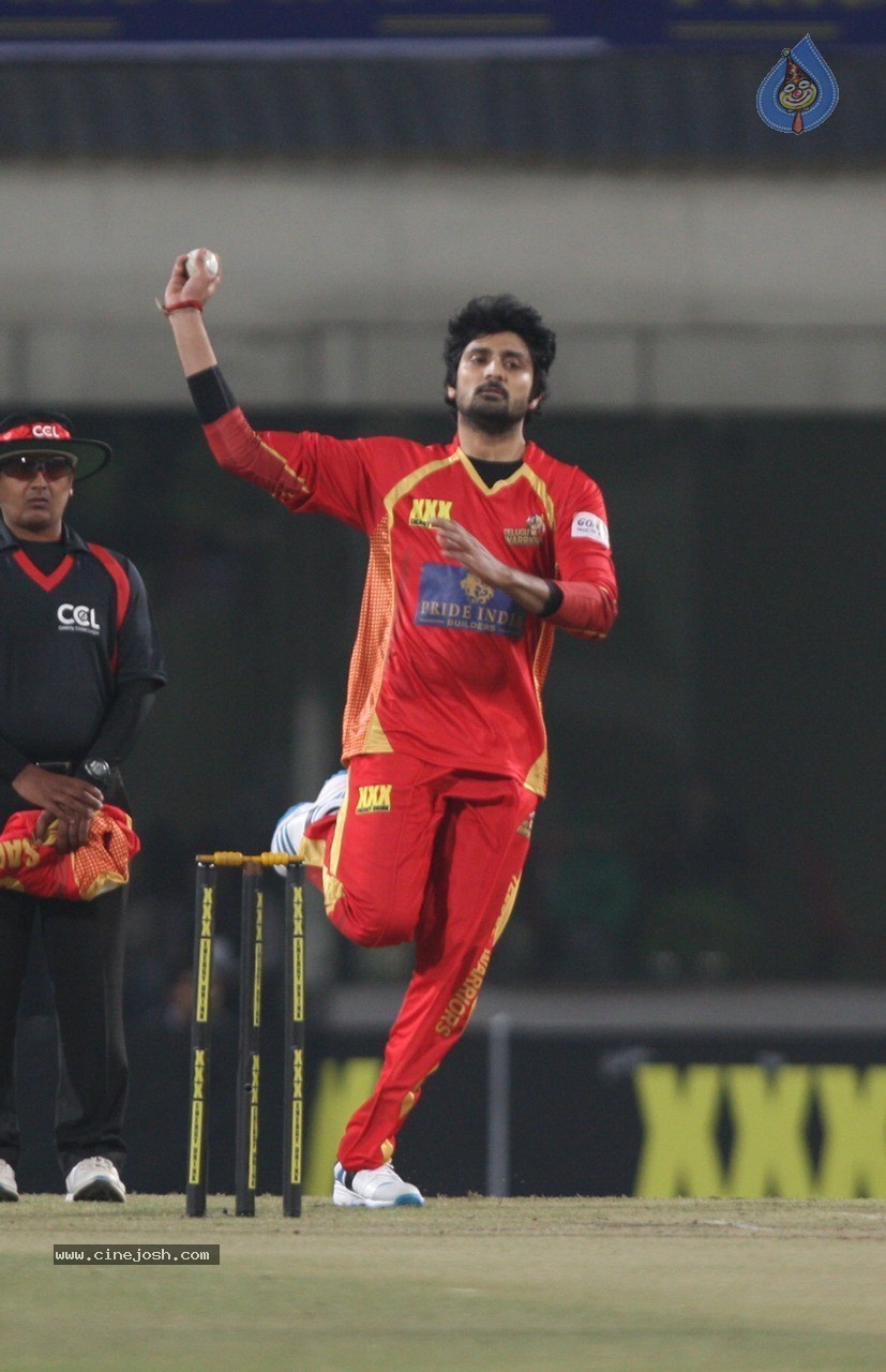 CCL 5 Bhojpuri Dabanggs vs Telugu Warriors Match Photos - 89 / 120 photos
