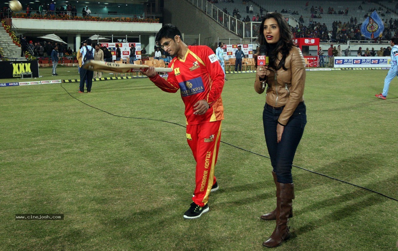 CCL 5 Bhojpuri Dabanggs vs Telugu Warriors Match Photos - 92 / 120 photos