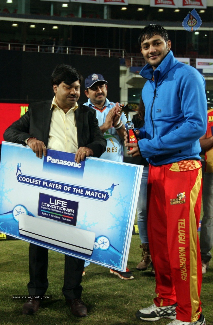CCL 5 Bhojpuri Dabanggs vs Telugu Warriors Match Photos - 111 / 120 photos