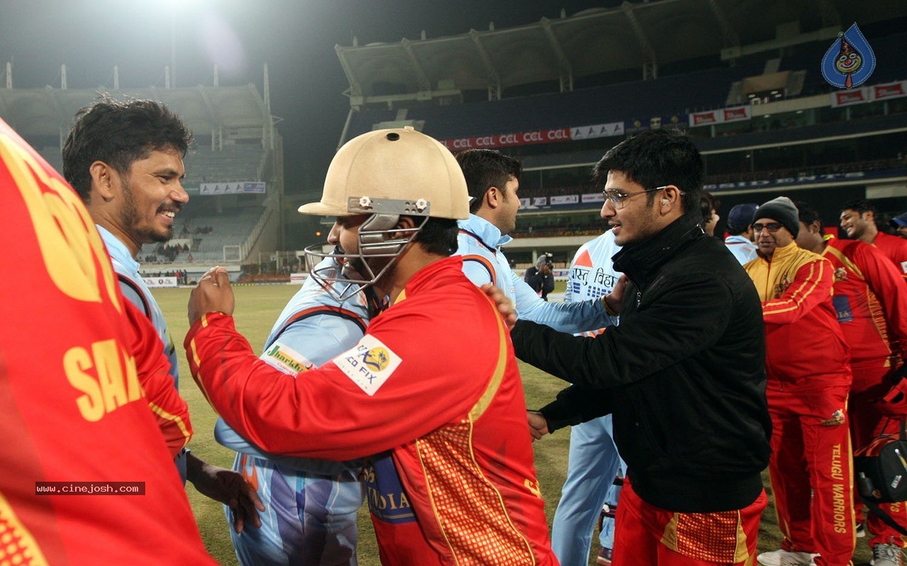 CCL 5 Bhojpuri Dabanggs vs Telugu Warriors Match Photos - 118 / 120 photos